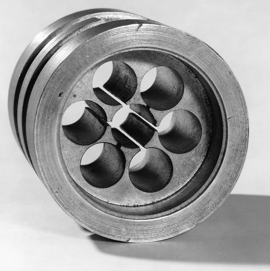 Cavity vs SAW Filters at 1090 MHz: Combating LTE and 5G Interference