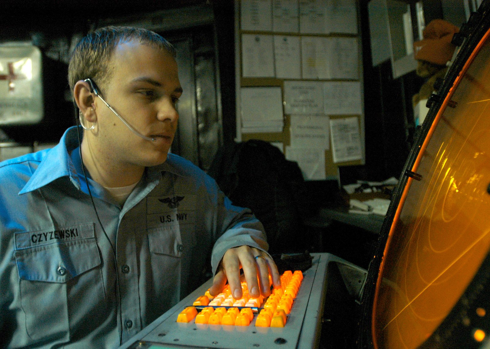 Real photograph: Dettaglio tecnico: Air traffic control radar screen.